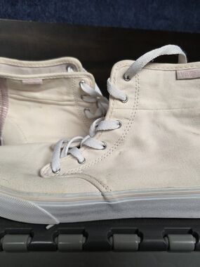 Vans Pale Pink High-Top Canvas Sneakers